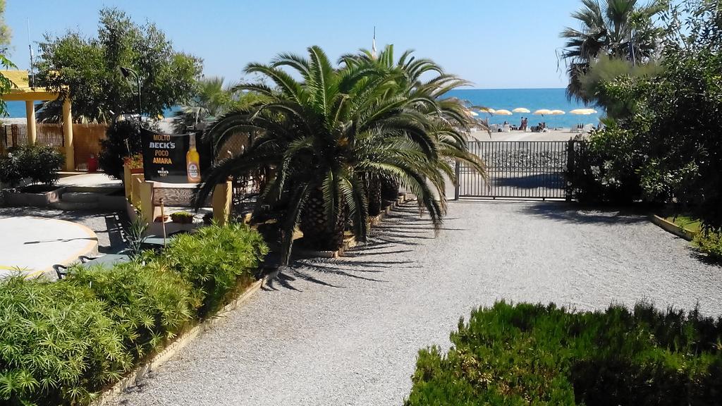 וילאפיאנה Residence Torre Saracena מראה חיצוני תמונה