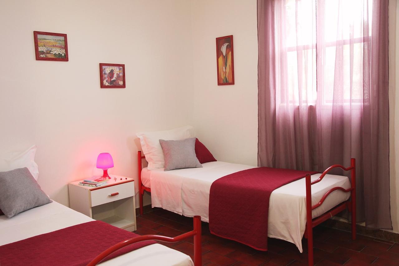 וילאפיאנה Residence Torre Saracena מראה חיצוני תמונה