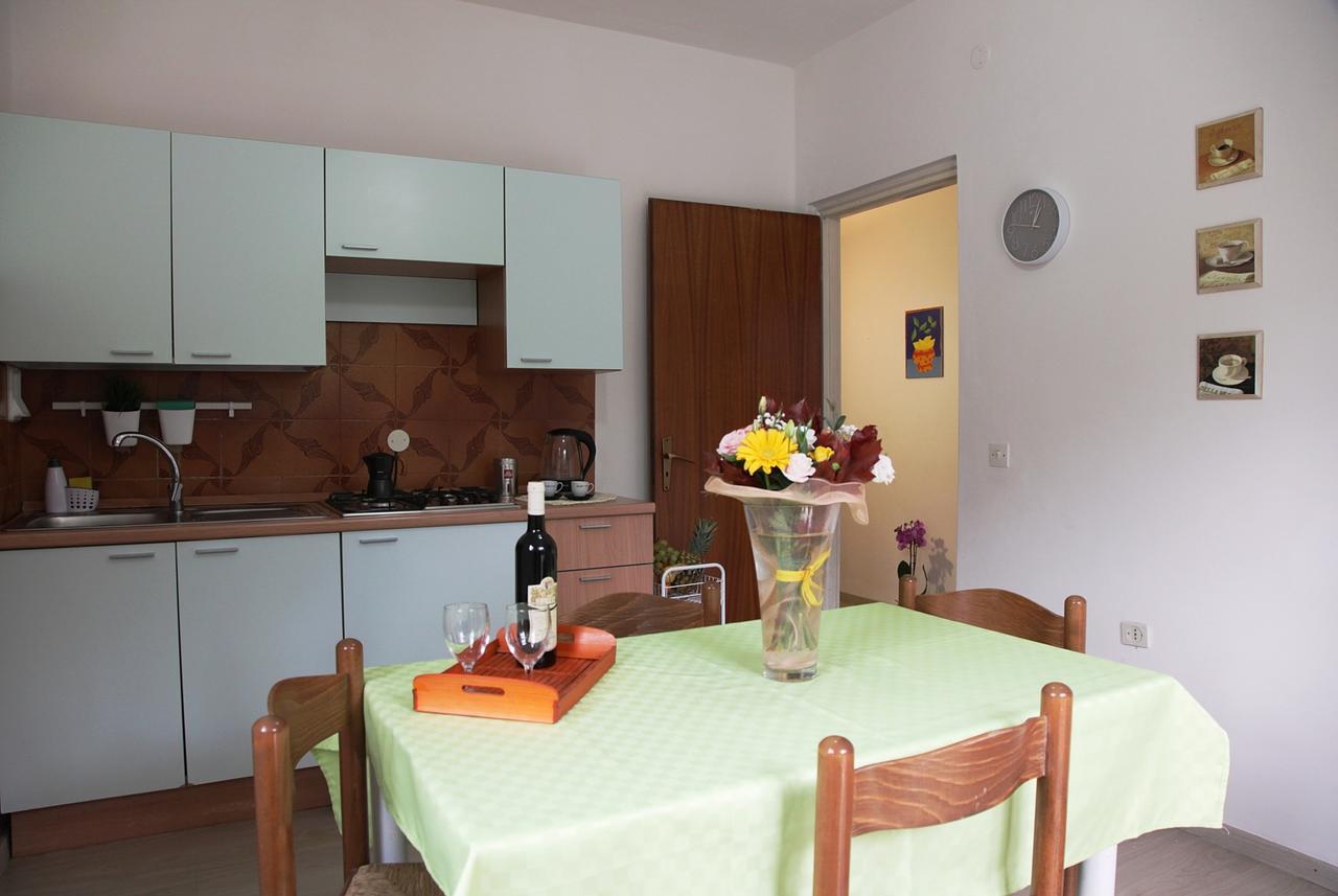 וילאפיאנה Residence Torre Saracena מראה חיצוני תמונה