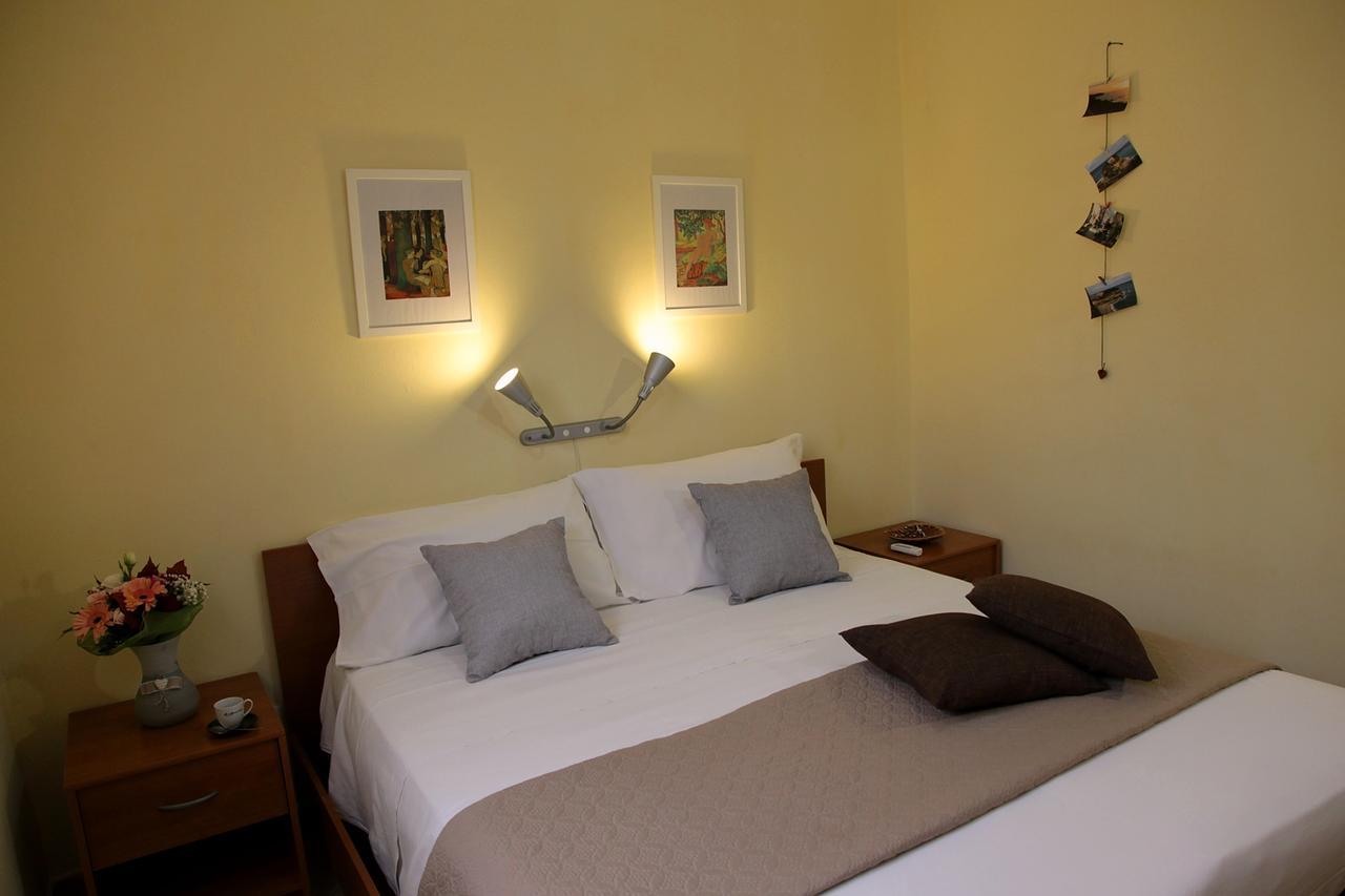 וילאפיאנה Residence Torre Saracena מראה חיצוני תמונה