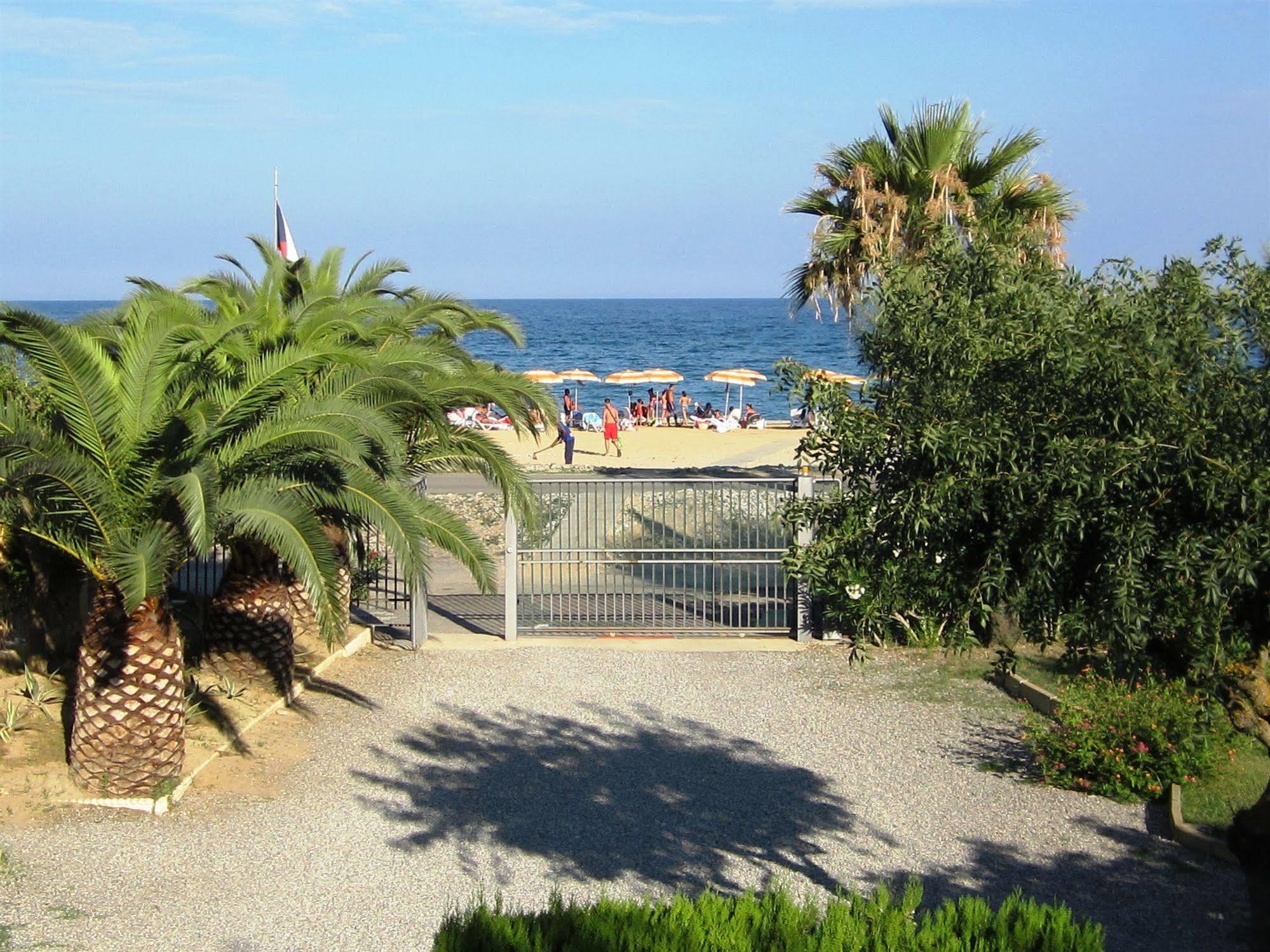 וילאפיאנה Residence Torre Saracena מראה חיצוני תמונה